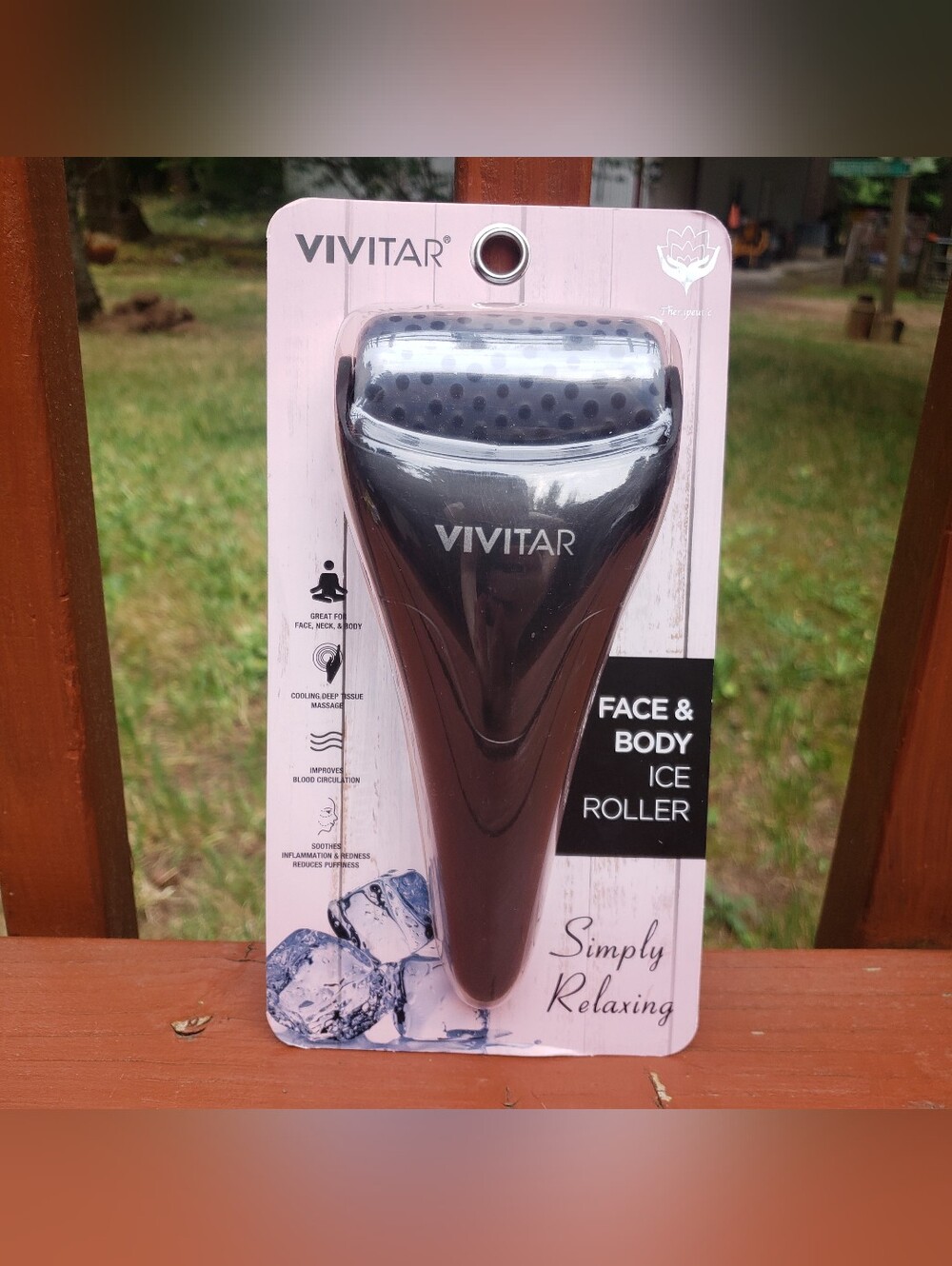 NEW Vivitar Face & Body Ice Roller